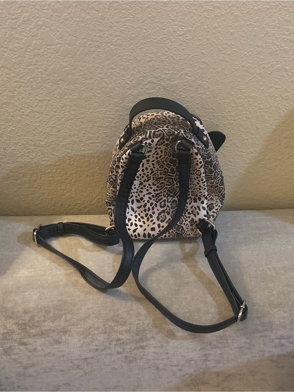 Betsey Johnson Small Puppy Backpack - Picture 2 of 7